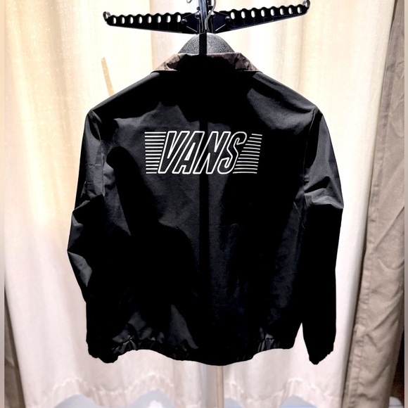 Like NEW!!! Vans Sport Check Women's Reversible Black/Camo Jacket - Size M - Picture 9 of 16